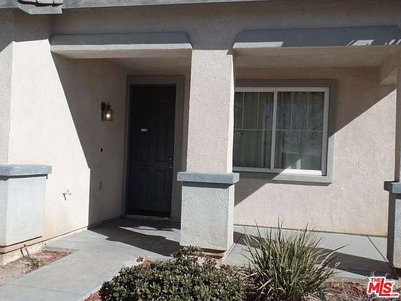 2nd image of 15745 Desert Rock St