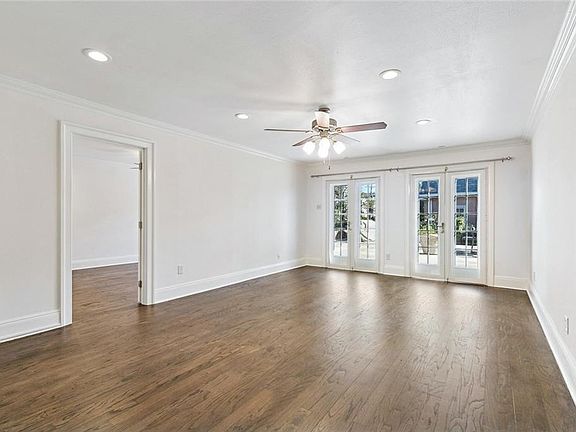 5th image of 3000 Saint Charles Ave APT 207