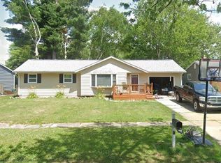 2534 Cumberland St, Kalamazoo, MI 49006