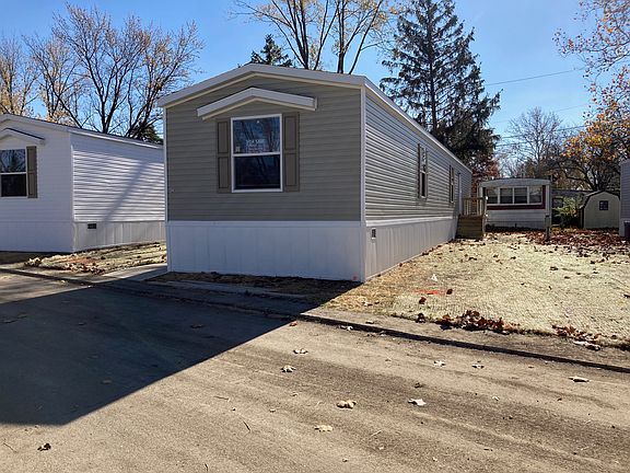 2nd image of 812 Cari Dr