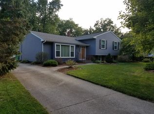 1242 Elliot Dr, Munster, IN 46321