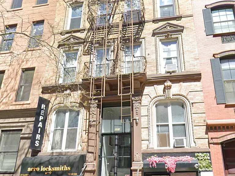 221 E 83rd St #1E — Photo 7