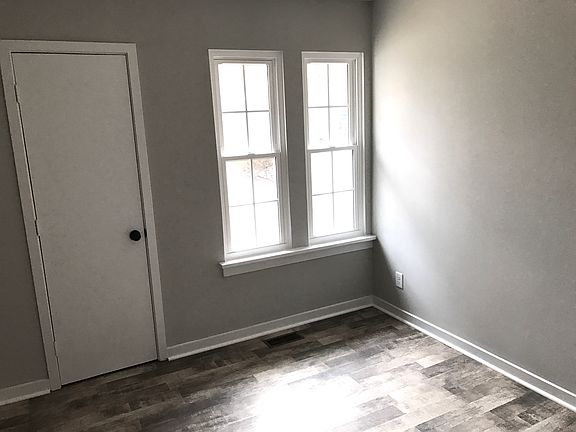 2nd image of 6913 Mason Run Dr