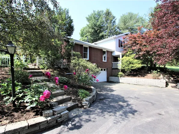 216 Hamtom Rd, Eighty Four, PA 15330