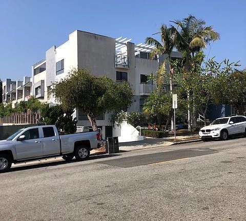 3rd image of 1148 Stanford St #1