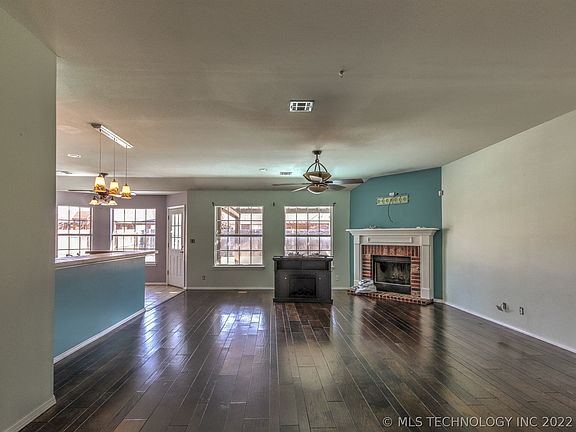 4th image of 3955 S 210th East Ave