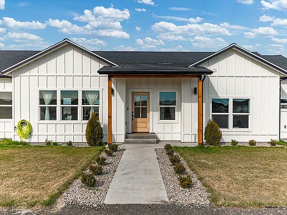 2nd image of 25741 Westfield Ln