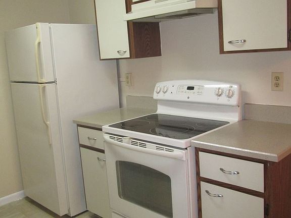 5th image of 3960 Oak Trail Run APT 2706