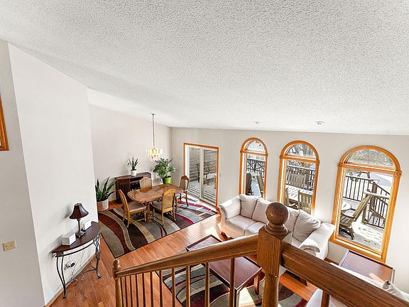 5th image of 3584 Tara Ln