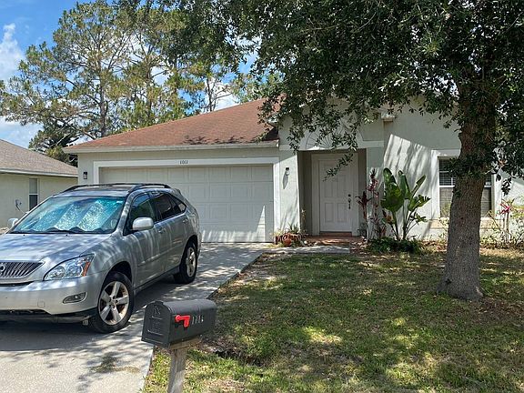 3rd image of 1011 Embrun Ct