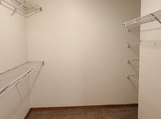 1898 Springfield Lake Blvd #108, Akron, OH 44312