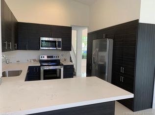 17570 NW 10th St, Pembroke Pines, FL 33029