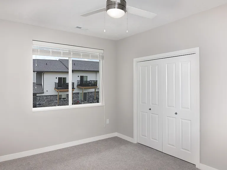 Large Bedrooms and Oversized Closets
