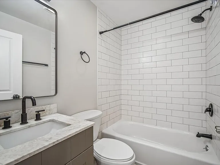 1317 Harvard St NW #1 — Photo 19