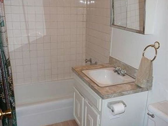 3rd image of 3335 Sun Valley Ter APT 7