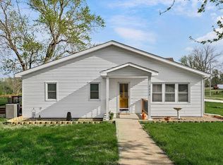 2038 N 1st St, Amoret, MO 64722