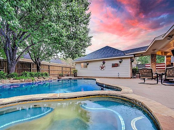 3rd image of 22611 Water Edge Ln