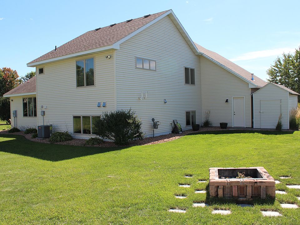 1st image of 1122 Parkwood Loop