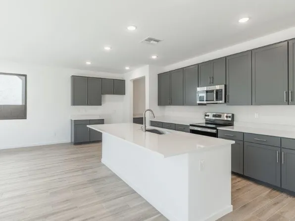 7423 W Northview Avenue, Glendale, AZ 85303