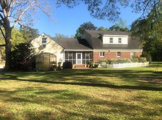 205 Holyoke Rd, Washington, NC 27889