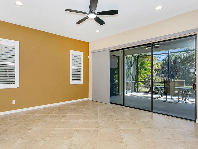 7214 Belleisle Gln — Photo 25