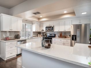 2750 E Venetia Rd, Palm Springs, CA 92262