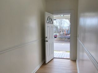 199-203 Alex St #1, Bridgeport, CT 06607