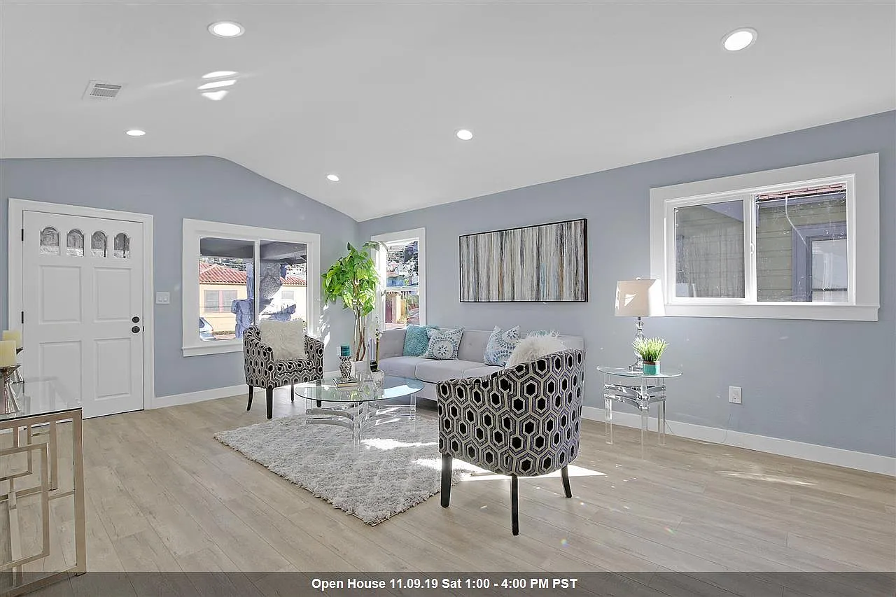 8309 Iris St photo 1