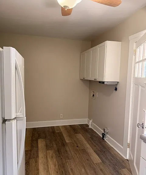 1156 Riverside Ter — Photo 3