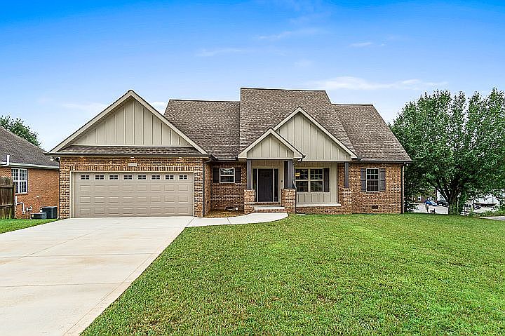 1st image of 901 River Bend Dr