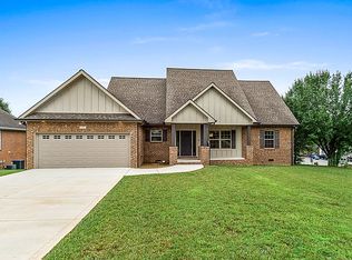901 River Bend Dr, Cookeville, TN 38506