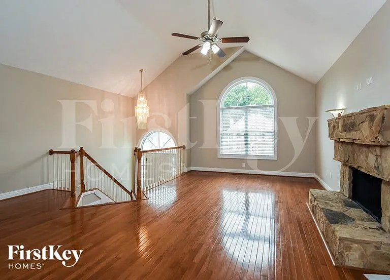 1229 Winsley Ct SW — Photo 5