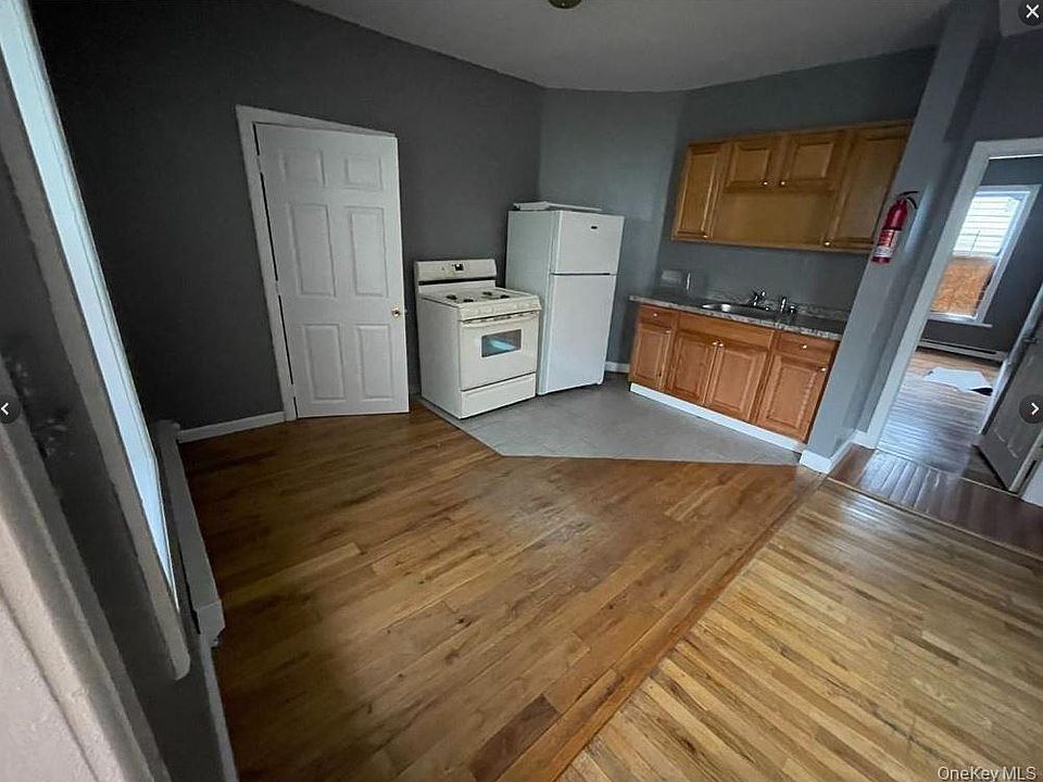 2nd image of 56 Van Ness Street