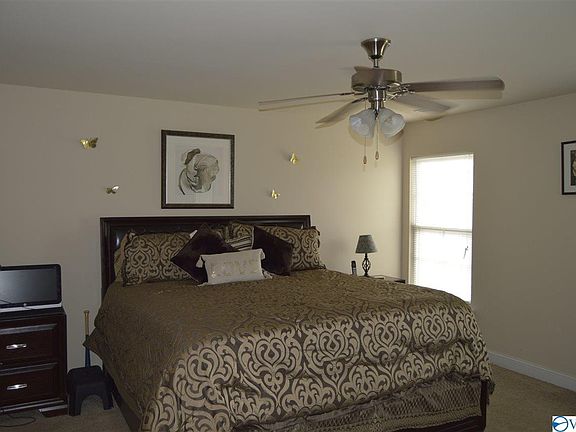 5th image of 7400 S Catawba Cir NW