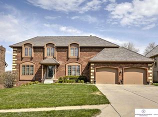 15434 Hickory St, Omaha, NE 68144