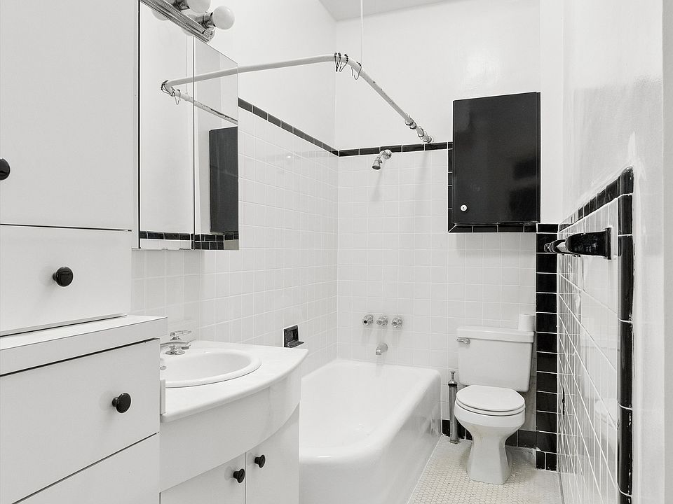 2nd image of 2109 Broadway APT 360