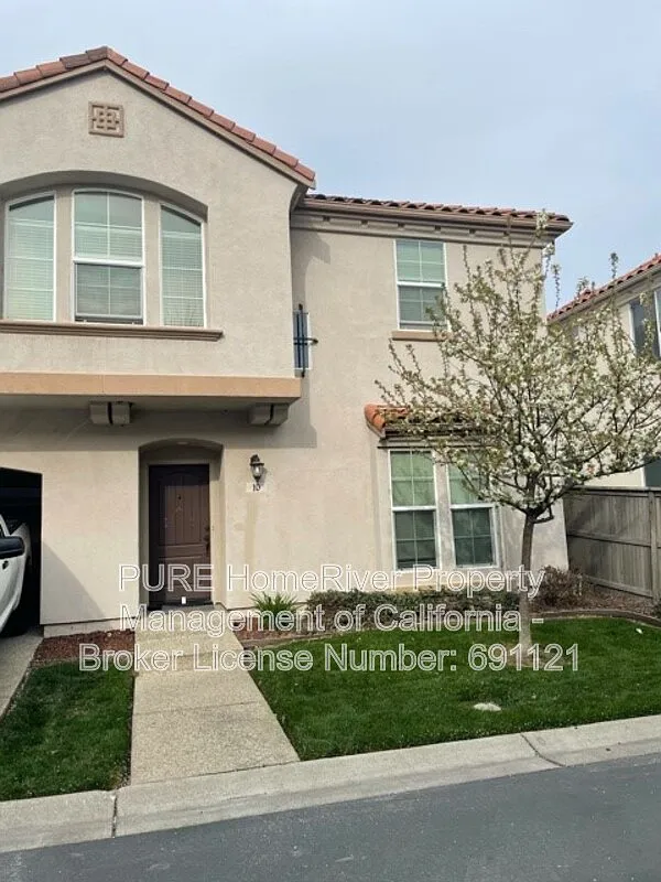 4 bed, 2.0 bath, 1876 sqft, $2,850 — Photo 1