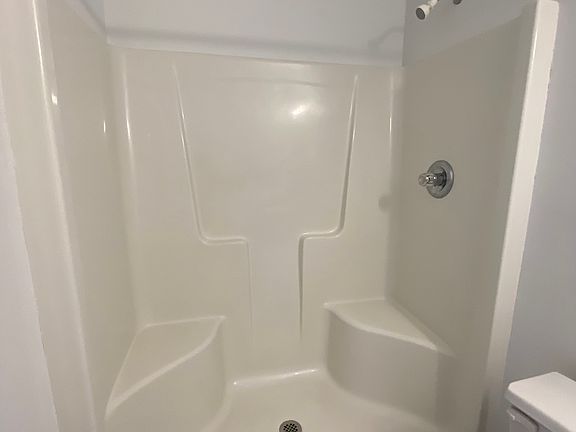 5th image of 1601 Big Tree Rd APT 905