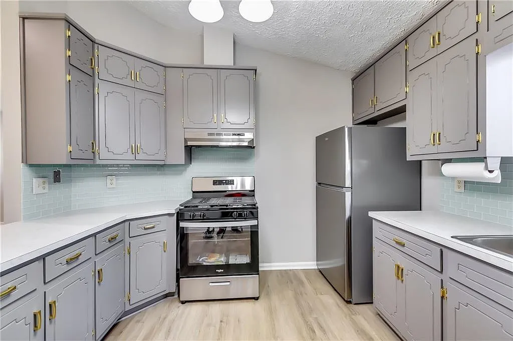 3 bed, 1164 sqft, $1,750 — Photo 3