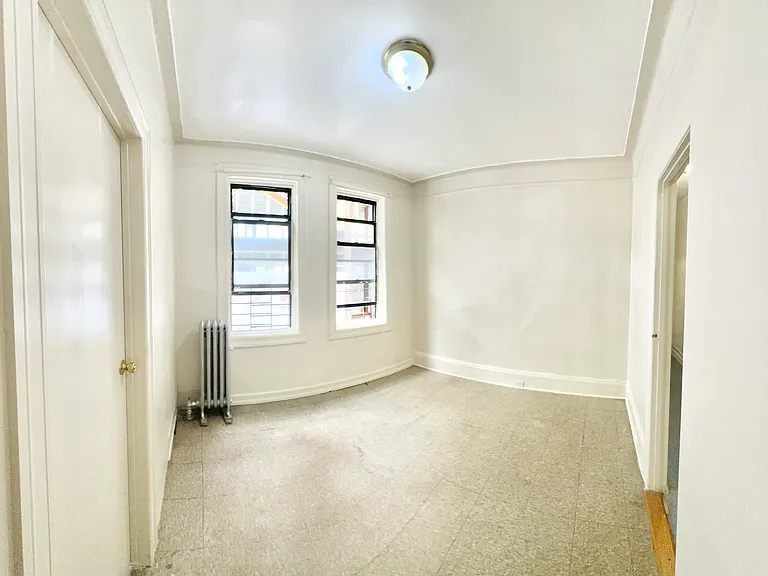 520 W 174th St #1M — Photo 3