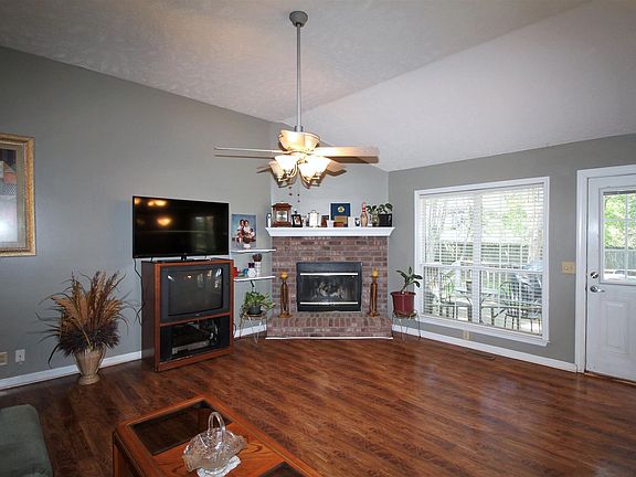 2nd image of 5037 Trailwater Dr