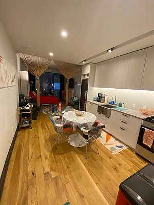 Rented by The KCI Group | media 28