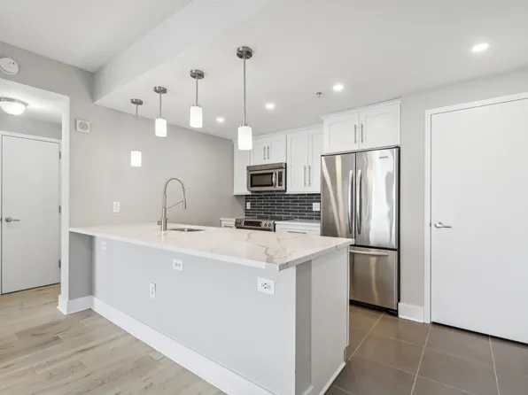 88 Morgan St APT 4103, Jersey City, NJ 07302