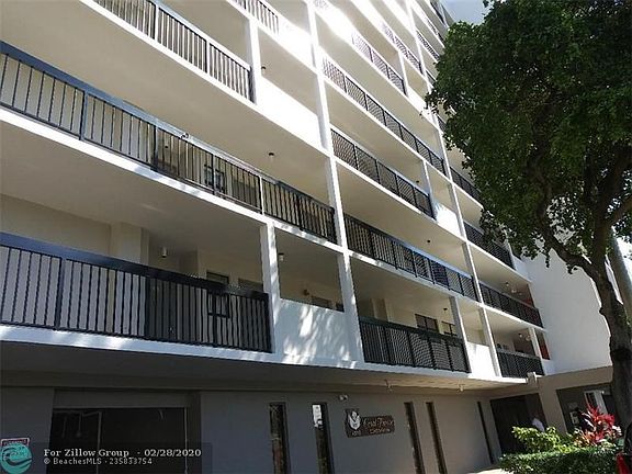 2nd image of 4800 Bayview Dr APT 401