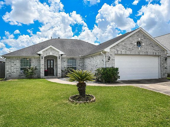 2nd image of 2439 Teresa Dr