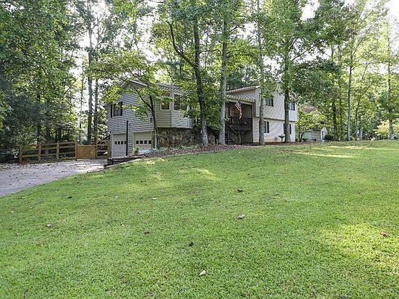 2nd image of 808 W Bramble Oak Dr