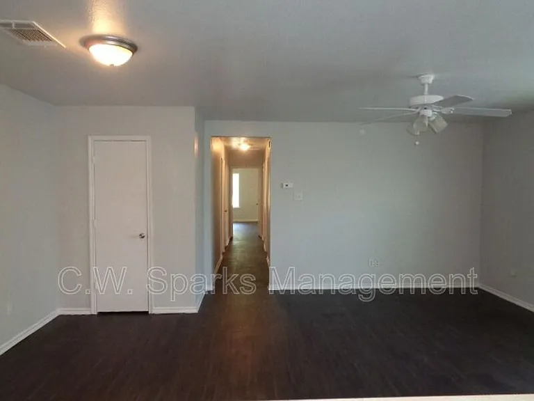 13651 Biggs St — Photo 11