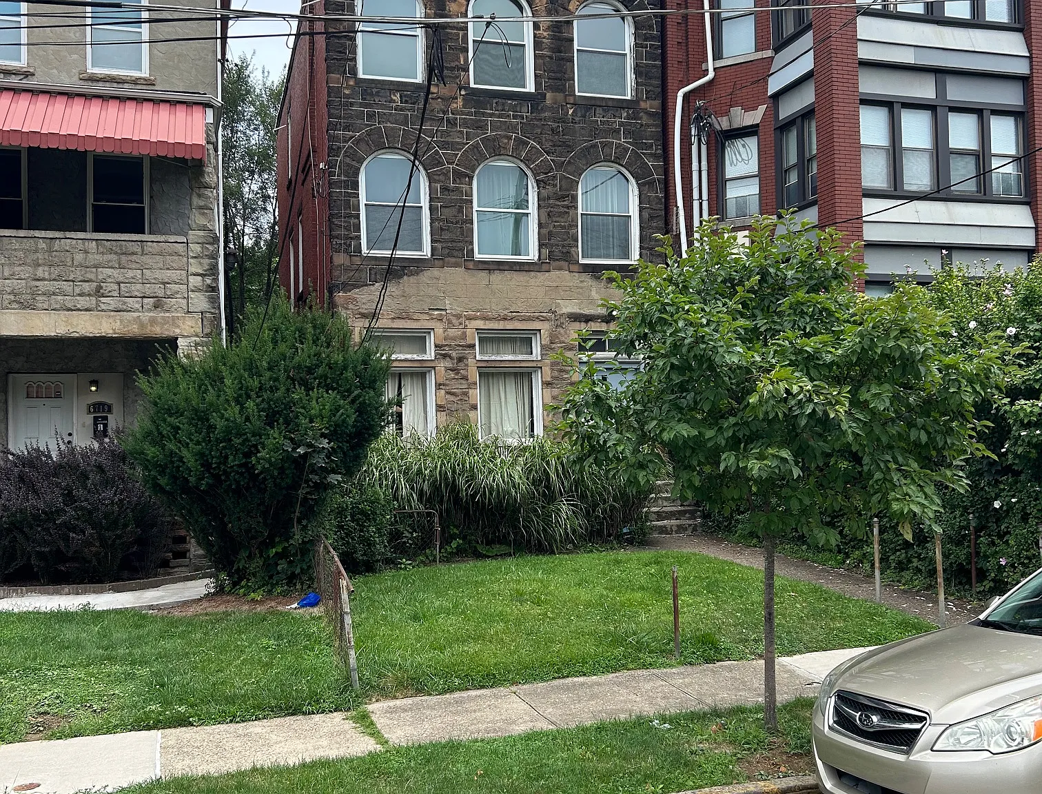 1 bed, 1000 sqft, $1,300 — Photo 1