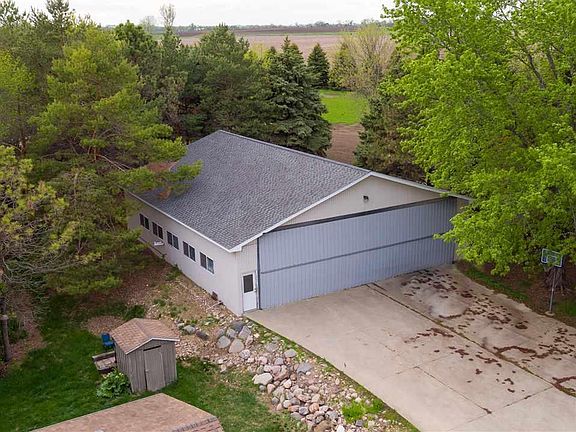 2nd image of 6319 Lakeview Dr