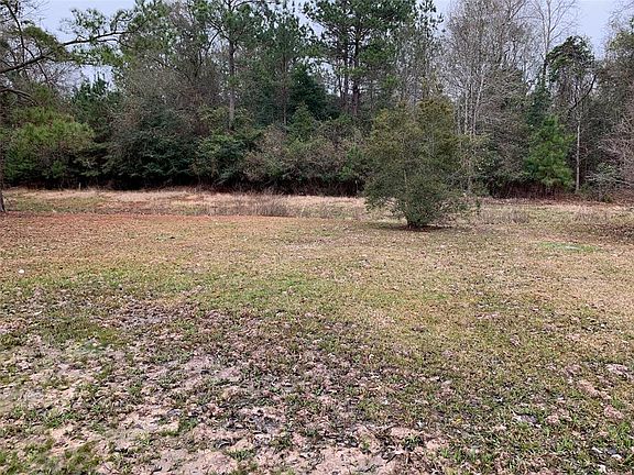 4th image of 5640 Paradise Dr